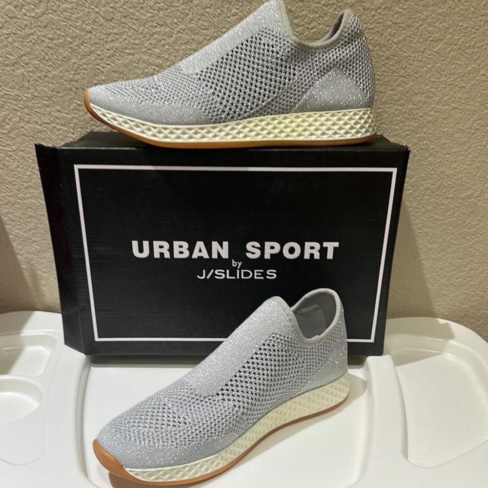 Nwt J/SLIDES Urban Sport Silver Metallic Knit Sneakers Slip-On Design. Size 9